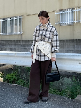 「アイテム（スリッポン）」を使った、momokaさん（レディース・158cm）の秋コーディネート