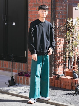 「ニットベスト」｜「アイテム（スウェット）」を使った、sakasaさん（メンズ・180cm）の冬コーディネート
