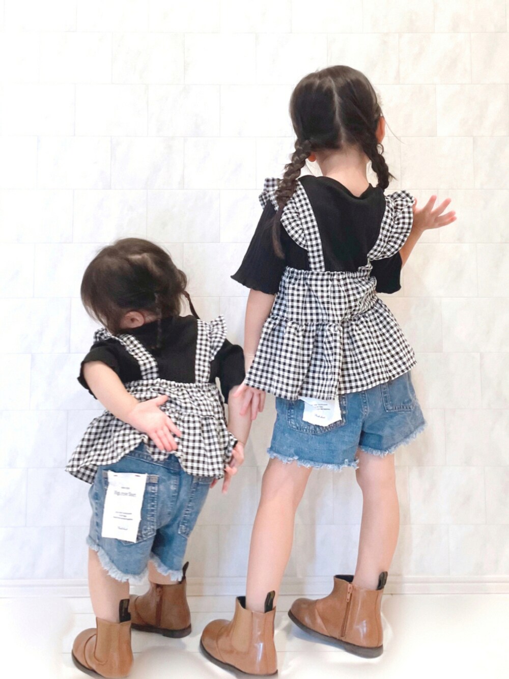 「チェック、ブーツ、ショートパンツ、ギンガムチェック、休日スタイル、デニムパンツ、プチプラ、リンクコーデ、キッズファッション、カジュアルコーデ、チェッカーずまつり2021秋」｜「♡のアイテム（その他、その他）」を使った、✿KURiMi✿さん（キッズ・100cm）の秋コーディネートの1枚目の写真