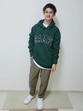 「アイテム（パーカー、グリーン系）」を使った、risa.ronoさん（レディース・158cm）の秋コーディネート