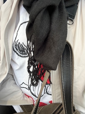 「gu アンダーカバーのアイテム（Tシャツ/カットソー、ホワイト系）」を使った、Sayakaさん（レディース・169cm）の春コーディネート