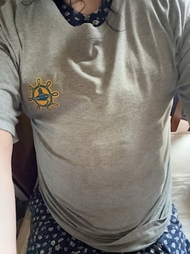「Vivienne Westwood MAN（ヴィヴィアンウエストウッドマン）のアイテム（Tシャツ/カットソー、グレー系）」を使った、Sayakaさん（レディース・169cm）の春コーディネート