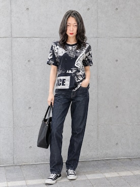 「Vivienne Westwood（ヴィヴィアンウエストウッド）のアイテム（Tシャツ/カットソー、ブラック系）」を使った、Sayakaさん（レディース・169cm）の夏コーディネート