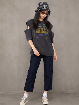 「Vivienne Westwood（ヴィヴィアンウエストウッド）のアイテム（帽子、ブラック系）」を使った、Sayakaさん（レディース・169cm）の春コーディネート