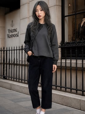 「Vivienne Westwood（ヴィヴィアンウエストウッド）のアイテム（パンツ、ブラック系）」を使った、Sayakaさん（レディース・169cm）の夏コーディネート