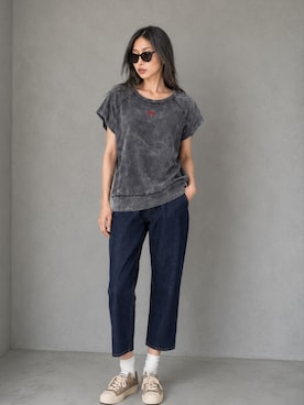 「Vivienne Westwood（ヴィヴィアンウエストウッド）のアイテム（トップス、グレー系）」を使った、Sayakaさん（レディース・169cm）の夏コーディネート