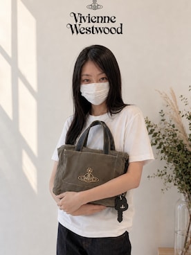 「Vivienne Westwood（ヴィヴィアンウエストウッド）のアイテム（バッグ、グリーン系）」を使った、Sayakaさん（レディース・169cm）の春コーディネート