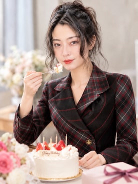 「Vivienne Westwood（ヴィヴィアンウエストウッド）のアイテム（ジャケット/アウター、レッド系）」を使った、Sayakaさん（レディース・169cm）の夏コーディネート