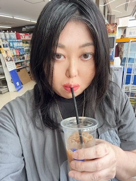 「Vivienne Westwood（ヴィヴィアンウエストウッド）のアイテム（ワンピース、グレー系）」を使った、Sayakaさん（レディース・169cm）の春コーディネート