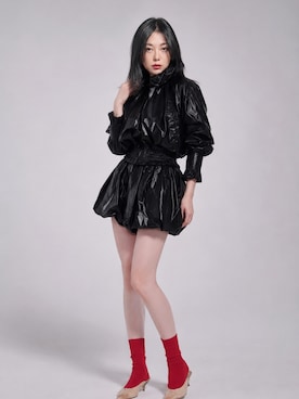 「Vivienne Westwood（ヴィヴィアンウエストウッド）のアイテム（パンツ、ブラック系）」を使った、Sayakaさん（レディース・169cm）の春コーディネート