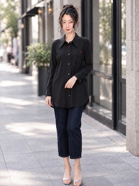 「Vivienne Westwood（ヴィヴィアンウエストウッド）のアイテム（シャツ/ブラウス、ブラック系）」を使った、Sayakaさん（レディース・169cm）の夏コーディネート