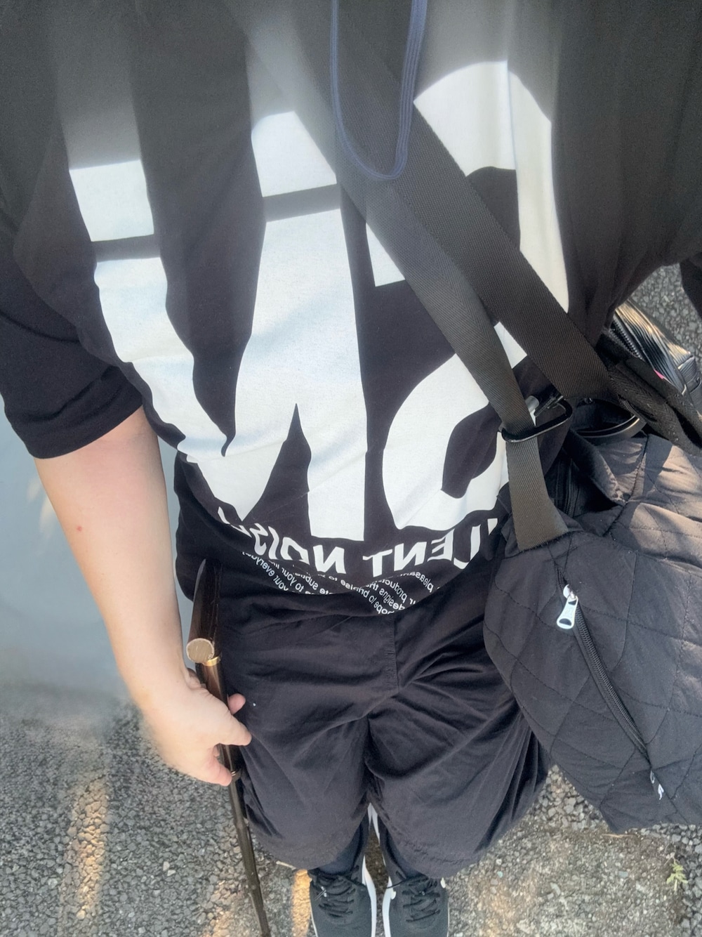 「GUアンダーカバーコラボ、ルートート(ROOTOTE)、Vivienne Westwood、Tシャツ、半ズボン、夏コーデ」｜「GU➕アンダーカバーコラボのアイテム（Tシャツ/カットソー、ブラック系）」を使った、ൠ 𝐒𝐀𝐘𝐀𝐊𝐀..̯ ᵕ̈さん（骨格ナチュラル・レディース・169cm）の夏コーディネートの1枚目の写真