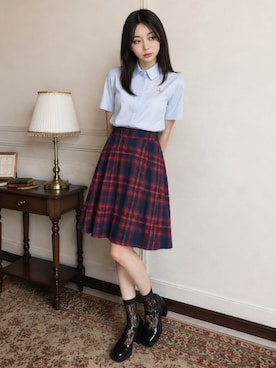 「Vivienne Westwood（ヴィヴィアンウエストウッド）のアイテム（スカート、レッド系）」を使った、Sayakaさん（レディース・169cm）の春コーディネート