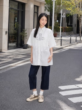 「Vivienne Westwood（ヴィヴィアンウエストウッド）のアイテム（トップス、ホワイト系）」を使った、Sayakaさん（レディース・169cm）の夏コーディネート