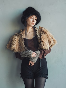 「アイテム（アームカバー）」を使った、ORIÉNT MILLINERYさん（レディース・168cm）の秋コーディネート