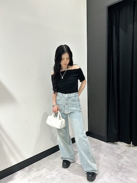 「綺麗めコーデ」｜「アイテム（Tシャツ/カットソー）」を使った、Amikaさん（レディース・150cm）の春コーディネート