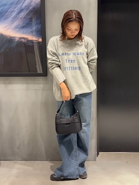 「COLONY 2139（コロニートゥーワンスリーナイン）のワンハンドルナイロンバッグ（ハンドバッグ）」を使った、myu0425さん（レディース・163cm）の秋コーディネート