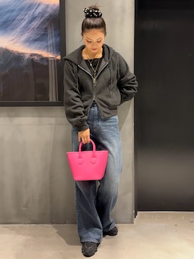 「COLONY 2139（コロニートゥーワンスリーナイン）のアイテム（Tシャツ/カットソー）」を使った、myu0425さん（レディース・163cm）の秋コーディネート