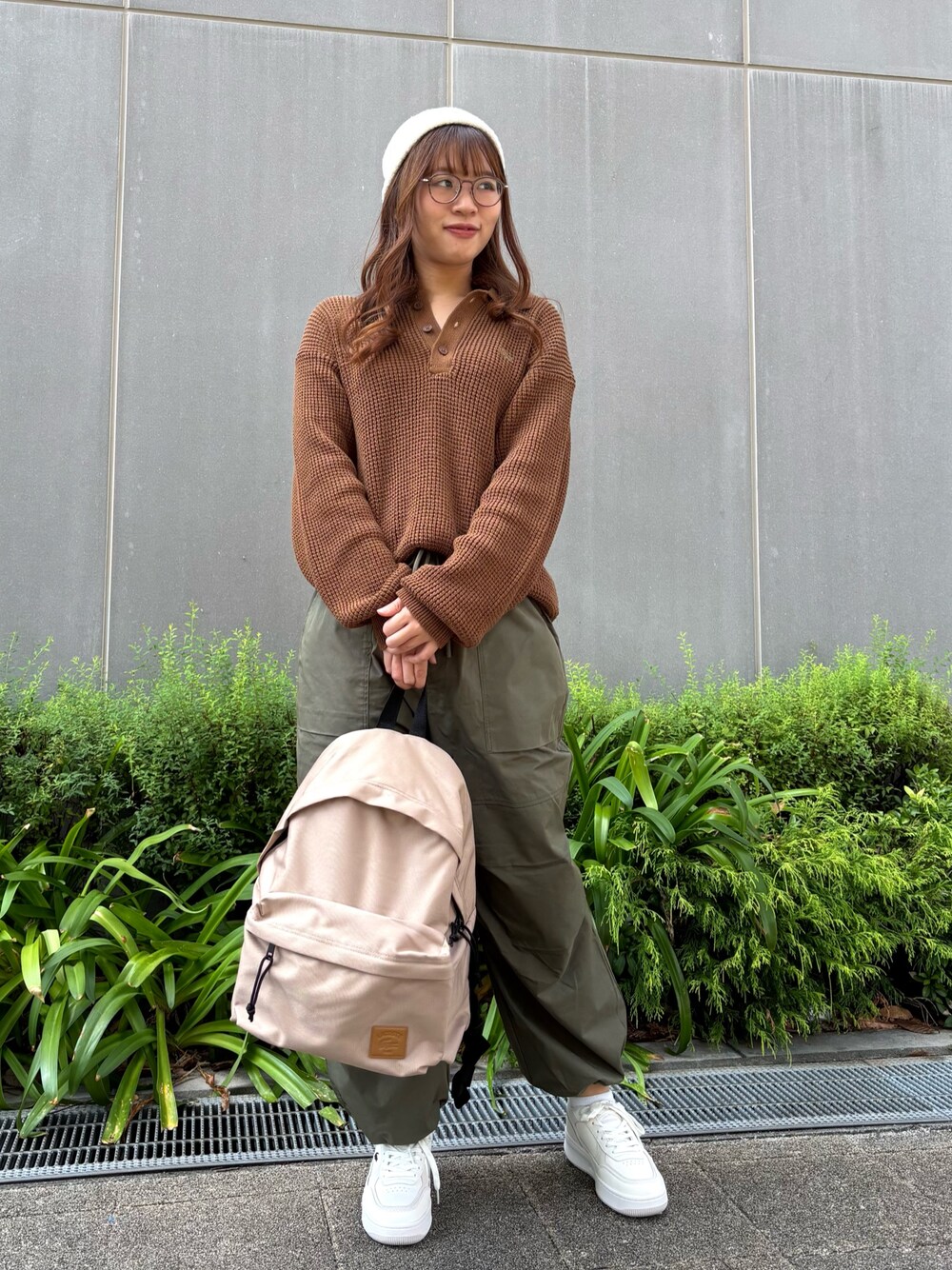 LACOSTEのニット/セーター（イエロー系）を使った人気ファッション