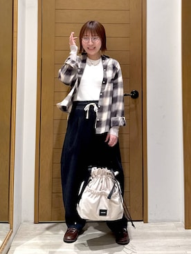 「アイテム（モカシン/デッキシューズ）」を使った、momokaさん（レディース・159cm）の夏コーディネート