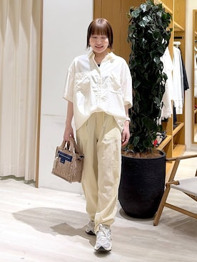 「BAYFLOW（ベイフロー）のアイテム（パンツ）」を使った、momokaさん（レディース・159cm）の春コーディネート