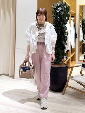 「BAYFLOW（ベイフロー）の[500mlペットボトルが入る]キルトパッファースクエアショルダー（ショルダーバッグ、ベージュ系）」を使った、momokaさん（レディース・159cm）の春コーディネート