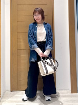 「デニムシャツ」｜momokaさん（レディース・159cm）の秋コーディネート