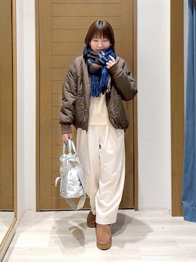 「アイテム（トートバッグ、シルバー系）」を使った、momokaさん（レディース・159cm）の秋コーディネート