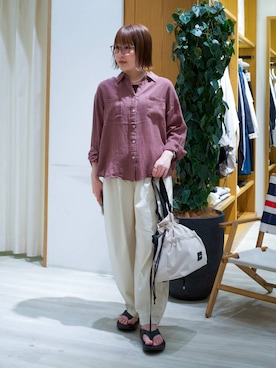 「BAYFLOW（ベイフロー）のアイテム（パンツ）」を使った、momokaさん（レディース・159cm）の春コーディネート