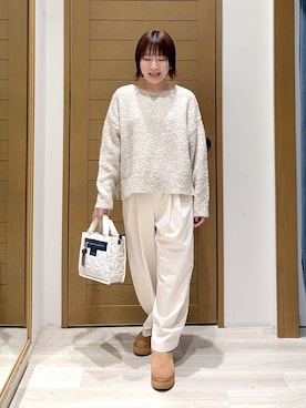 「BAYFLOW（ベイフロー）のアイテム（ショルダーバッグ）」を使った、momokaさん（レディース・159cm）の秋コーディネート