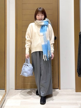 「BAYFLOW（ベイフロー）のアイテム（パンツ）」を使った、momokaさん（レディース・159cm）の冬コーディネート