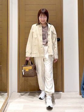 「アイテム（デニムジャケット）」を使った、momokaさん（レディース・159cm）の秋コーディネート