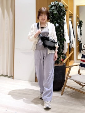 「BAYFLOW（ベイフロー）のアイテム（パンツ）」を使った、momokaさん（レディース・159cm）の春コーディネート