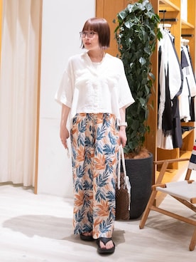「BAYFLOW（ベイフロー）のバンダナペーパートート（トートバッグ、ブラウン系）」を使った、momokaさん（レディース・159cm）の春コーディネート