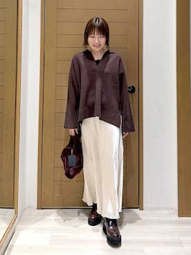 「HEREIAM（ヘレイアム）のアイテム（バッグ）」を使った、momokaさん（レディース・159cm）の秋コーディネート