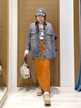 「アイテム（スリッポン）」を使った、momokaさん（レディース・159cm・30代）の秋コーディネート