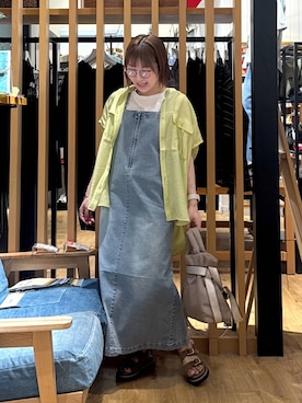 「アイテム（ジャンパースカート）」を使った、momokaさん（レディース・159cm）の夏コーディネート