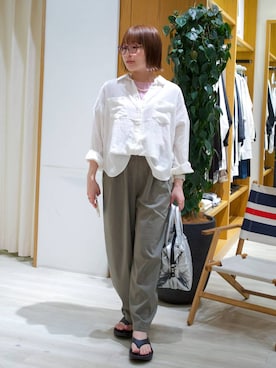 「BAYFLOW（ベイフロー）のアイテム（パンツ）」を使った、momokaさん（レディース・159cm）の春コーディネート