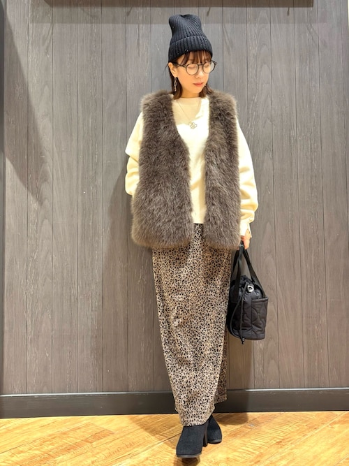 【完売品】今期⭐︎フェイクファーベスト セール】ふわふわフェイクファーベスト（ベスト）｜Cutie Blonde