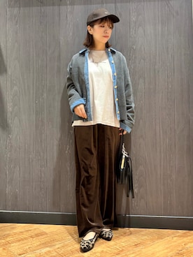 「SHOO・LA・RUE（シューラルー）の【S-LL/洗濯機可】デニム／チェック切替でこなれ見え 金ボタンニットカーディガン（カーディガン/ボレロ、グレー系）」を使った、meiさん（レディース・153cm）の秋コーディネート