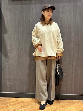 「SHOO・LA・RUE（シューラルー）の【S-LL/洗濯機可/前後2WAY】大人上品にきまる コーデュロイトップス（Tシャツ/カットソー、ホワイト系）」を使った、meiさん（レディース・153cm）の秋コーディネート