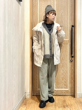 「SHOO・LA・RUE（シューラルー）のアイテム（ニットキャップ/ビーニー）」を使った、meiさん（レディース・153cm）の冬コーディネート