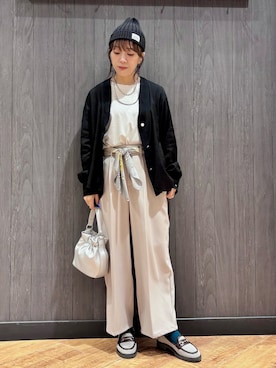 「SHOO・LA・RUE（シューラルー）の【S-LL/体型カバー】Aラインで身体のラインを拾いにくい シアーシャツカーディガン（シャツ/ブラウス、ブラック系）」を使った、meiさん（レディース・153cm）の春コーディネート