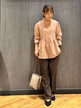 「SHOO・LA・RUE（シューラルー）の【軽量】ふわっと軽い3層ショルダーバッグ（ショルダーバッグ）」を使った、meiさん（レディース・153cm）の秋コーディネート