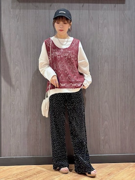 「SHOO・LA・RUE（シューラルー）の【2点セット/S-LL】透かしクロシェ＋ロゴT 大人の涼やかセット（その他トップス、レッド系）」を使った、meiさん（レディース・153cm）の春コーディネート