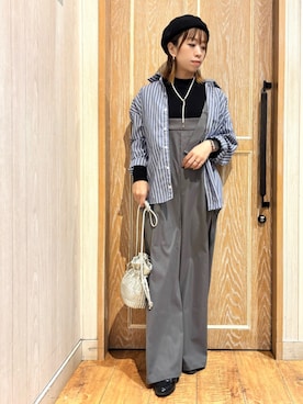 「巾着バッグ」｜「アイテム（サロペット/オーバーオール）」を使った、meiさん（レディース・153cm）の冬コーディネート