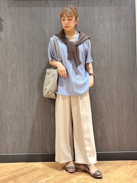 「SHOO・LA・RUE（シューラルー）の【洗濯機可/体型カバー】とろみタックスキッパーブラウス（シャツ/ブラウス、ブルー系）」を使った、meiさん（レディース・153cm）の夏コーディネート