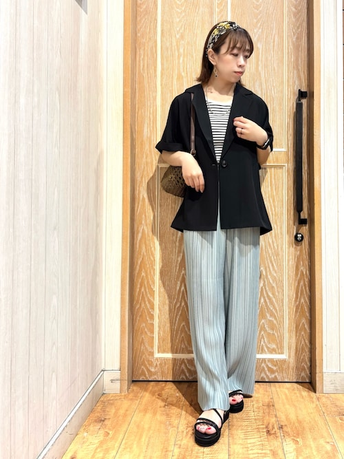 希少 90年製 ワイズ 上質 リネン 刺繍デザイン 半袖 テーラードジャケット 希少 90年製 ワイズ 上質 リネン 刺繍デザイン 半袖 テーラード