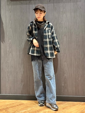「SHOO・LA・RUE（シューラルー）の【洗濯後しわになりにくい/S-LL】気分で選ぶ 大人のデイリー使いに ベーシックシャツ（シャツ/ブラウス、グレー系）」を使った、meiさん（レディース・153cm）の秋コーディネート