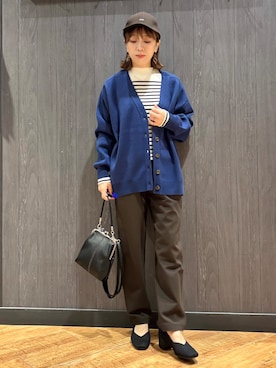 「SHOO・LA・RUE（シューラルー）の【毛玉になりにくい/S-LL/洗濯機可/体型カバー】Vネックゆったりカーディガン（カーディガン/ボレロ、ブルー系）」を使った、meiさん（レディース・153cm）の秋コーディネート
